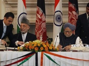 ประธานาธิบดีอัฟกานิสถานเยือนอินเดียเพื่อแสวงหาการสนับสนุนการฟื้นฟูประเทศ - ảnh 1